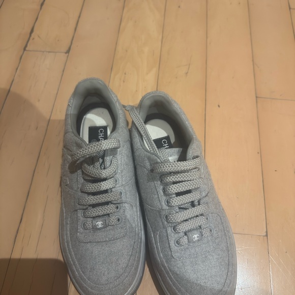 CHANEL Shoes - CHANEL Gray Wool Low-Top Sneakers